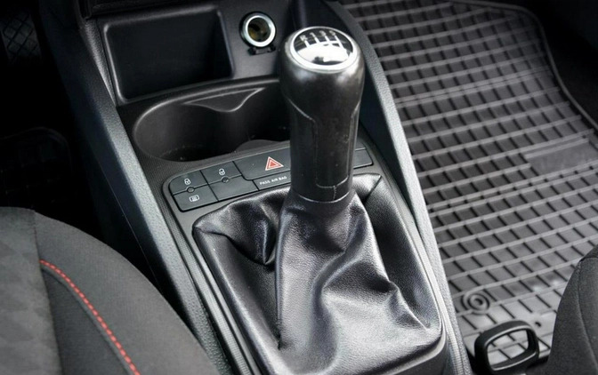 Seat Ibiza cena 26900 przebieg: 234100, rok produkcji 2012 z Borne Sulinowo małe 596
